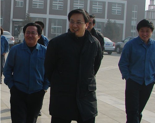 冶金地質總局副局長盧進到晶日科美公司慰問