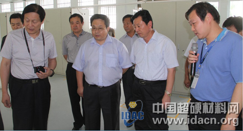 國家住建部司長(zhǎng)李兵弟蒞臨惠豐金剛石調(diào)研