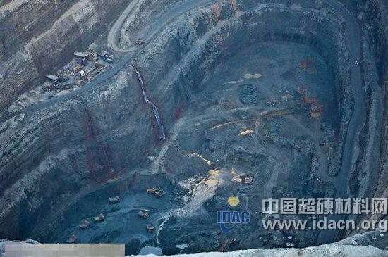 揭秘俄國全球最大的鉆石坑 氣體能吞直升飛機