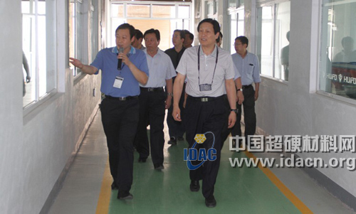 國家住建部司長(zhǎng)李兵弟蒞臨惠豐金剛石調(diào)研