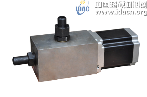 鄭州睿軍機(jī)電成功研發(fā)雙作用往復(fù)增壓器