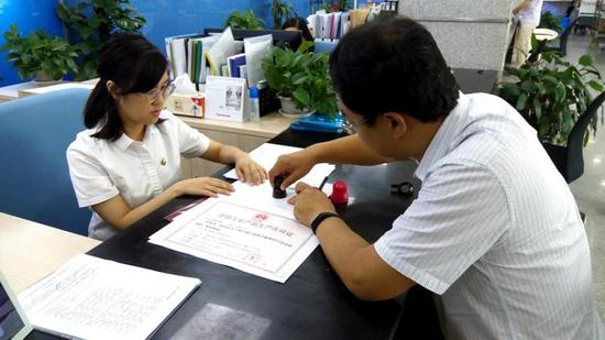 圣戈班磨料磨具拿到上海首張新工業產品生產許可證