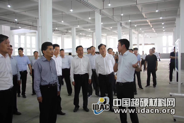 商丘市脫貧攻堅暨四項重點工作觀摩點評組 蒞臨商丘華晶觀摩指導