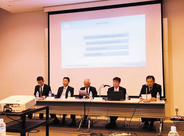 機床工具協會出訪團組全面參觀和考察JIMTOF2018
