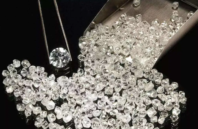 天然鉆石銷量下降40％，實驗室培育鉆石跑贏市場