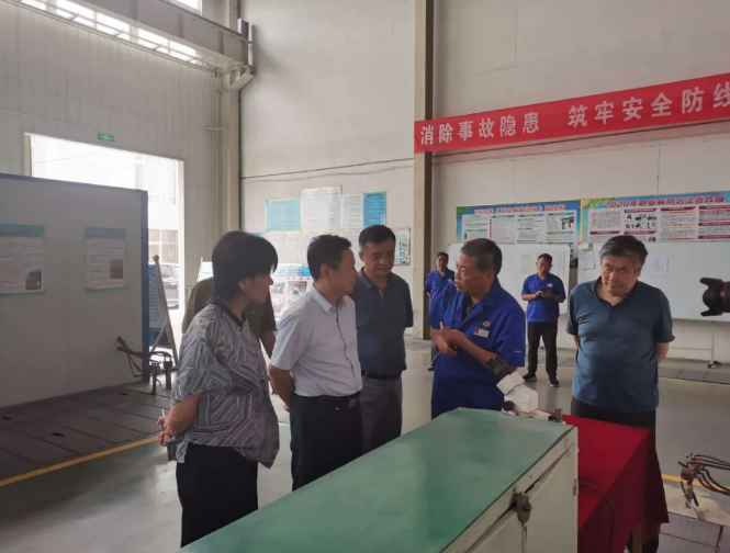 河南省科技廳副廳長(zhǎng)陳志強(qiáng)到中南鉆石調(diào)研企業(yè)科技創(chuàng)新工作