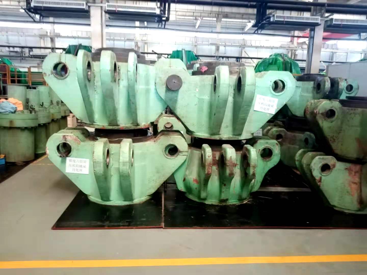 650壓機梁