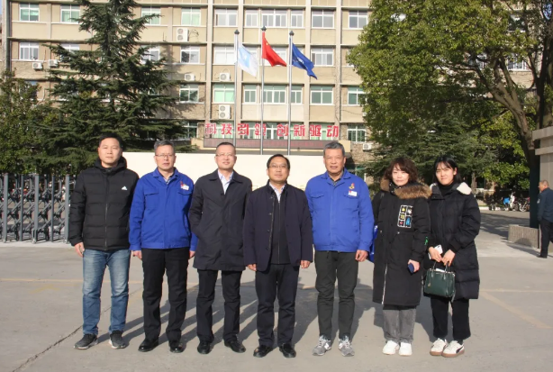 中原證券股份有限公司領(lǐng)導(dǎo)到中南鉆石參觀交流工作