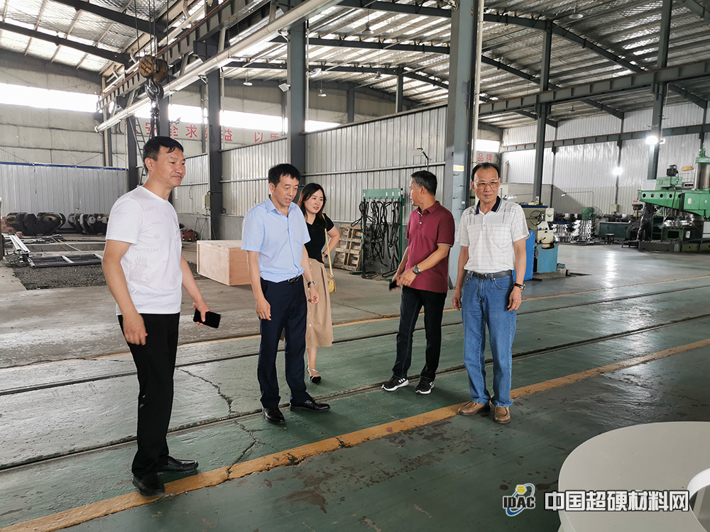 博泰圣莎拉：六面頂壓機大型化開拓者