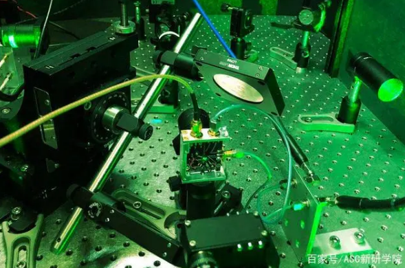 科研人員發現一種能夠控制和測量金剛石晶體的新方法