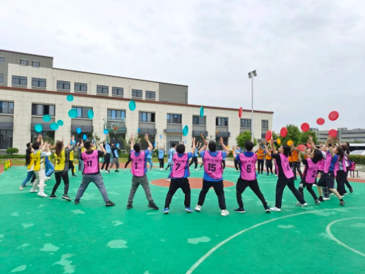 盤不落地 永不放棄——沃爾德飛盤趣味活動圓滿結(jié)束