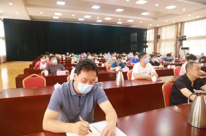 南陽市科普講堂啟動儀式暨首站（方城）宣講活動成功舉辦
