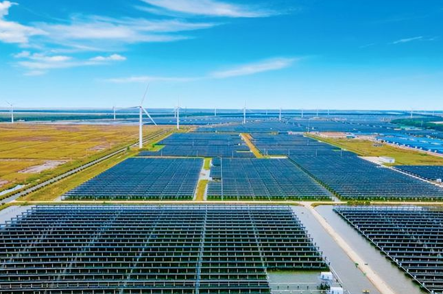 中國沙漠光伏有多牛？聯合國親自認證，發電量等同20個三峽大壩