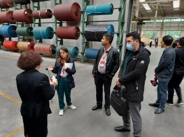 商務部、河南工大組織亞、非等國家人員赴白鴿公司參觀