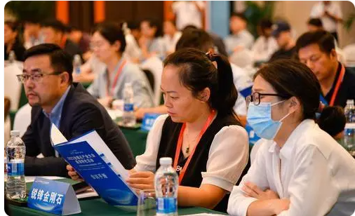 2023金剛石產(chǎn)業(yè)大會(huì)特色路演圓滿落幕 產(chǎn)業(yè)創(chuàng)新資源加速向河南匯聚