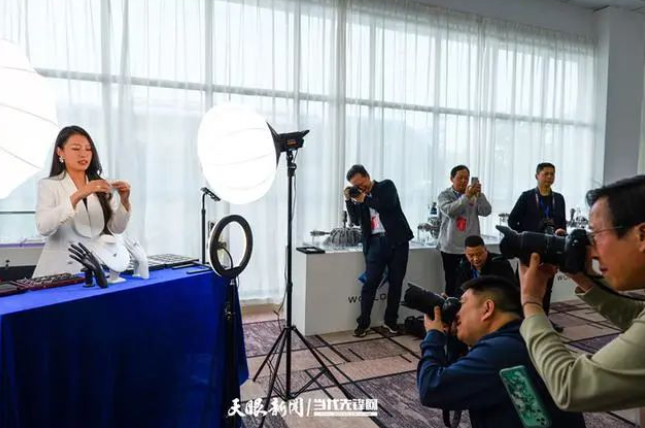 浙江嘉興：一顆鉆石撬動大產(chǎn)業(yè)