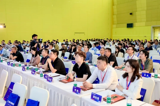 聚焦新質(zhì)新生態(tài) 2024中國培育鉆石產(chǎn)業(yè)峰會在鄭州盛大開幕