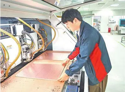 “導熱先鋒”為電路板“降溫”