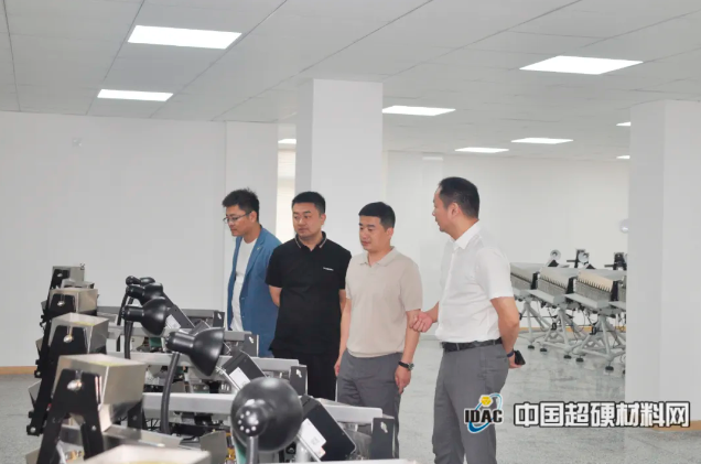 中國超硬材料網總經理石超一行走訪調研河南威達新材